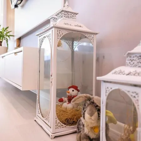Apartman Colorful Oasis With Sunny Balcony Tirana