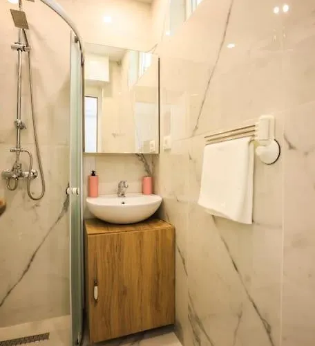 Colorful Oasis With Sunny Balcony Tirana