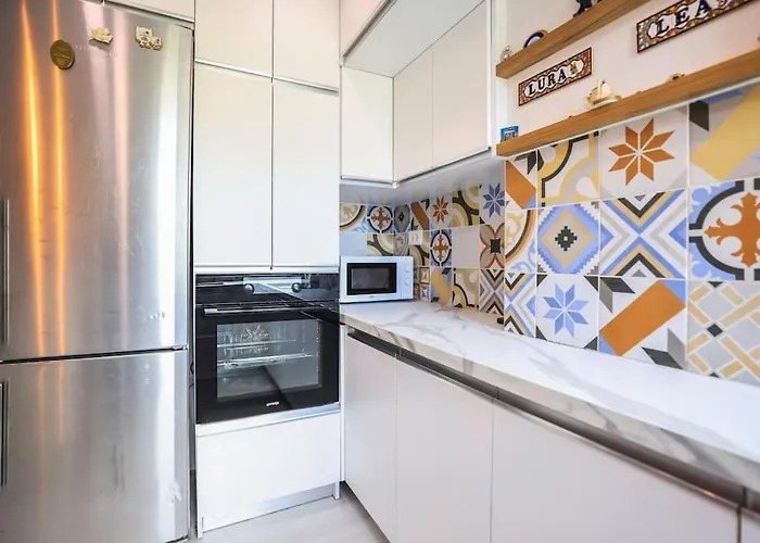 Colorful Oasis With Sunny Balcony * Tirana